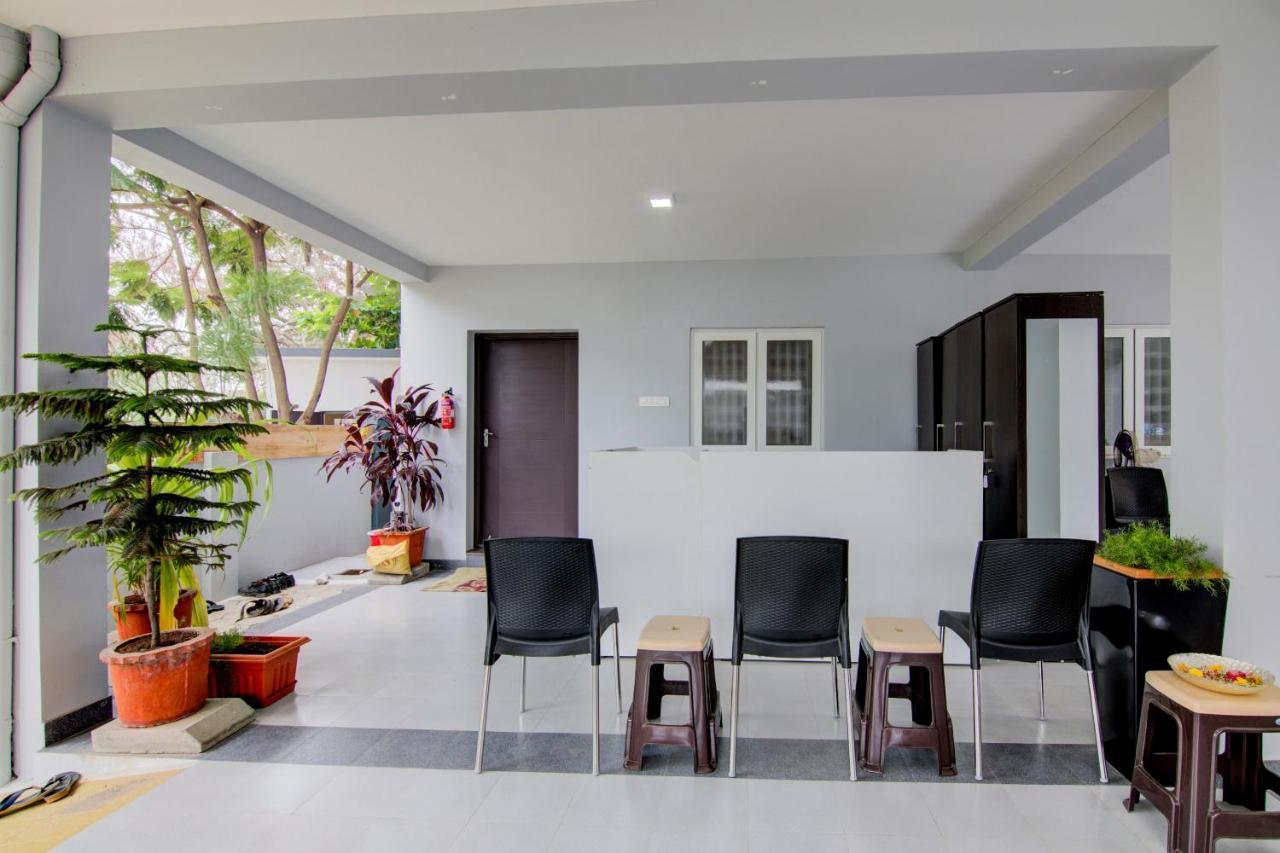 Oyo Flagship 24147 Royal Stay Singānallūr Exterior foto